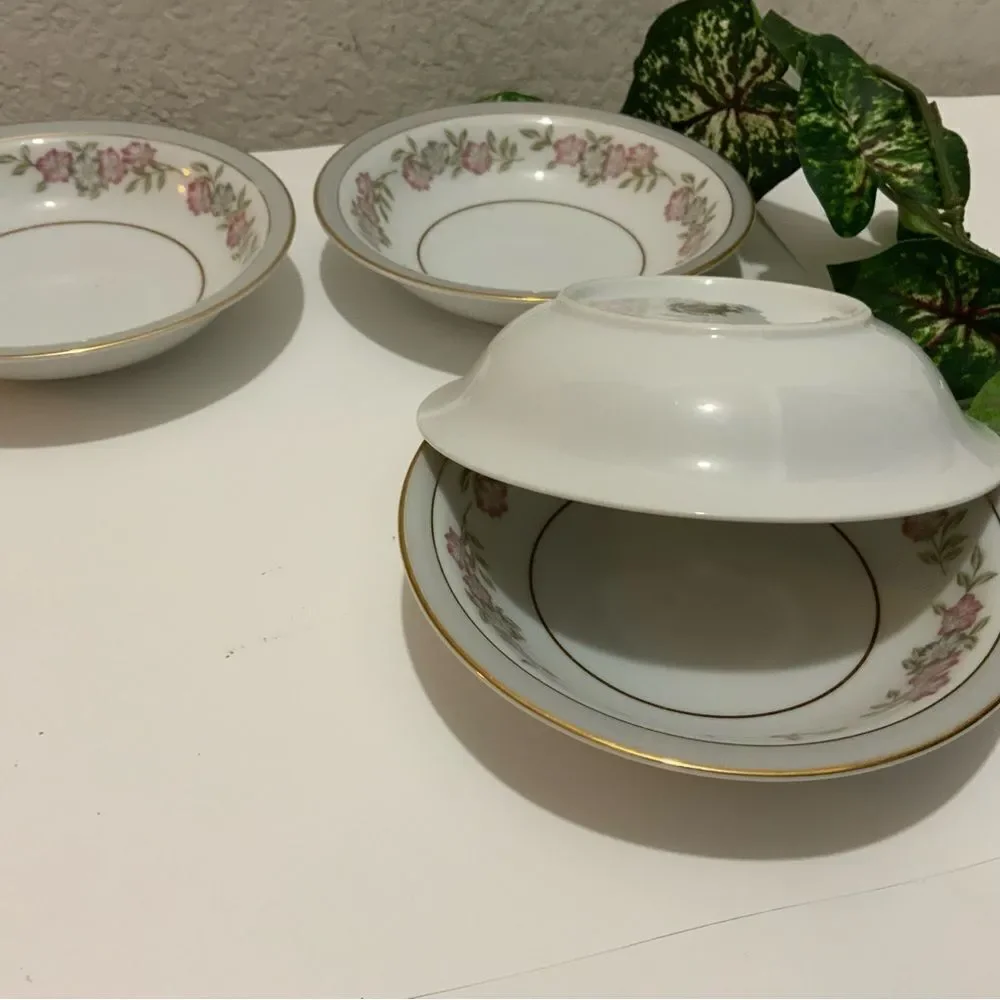 Noritake 5433 Berry Sauce Bowls Set of 4 VTG Dark Pink and Gray Floral Japan G5
